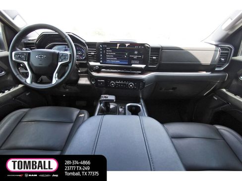 Used 2024 Chevrolet Silverado 1500 LT Trail Boss w/ Convenience Package II AWD/4WD image 10