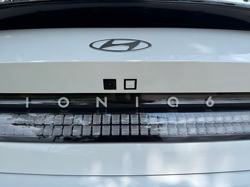 Used 2025 Hyundai Ioniq 6 SEL AWD/4WD image 9
