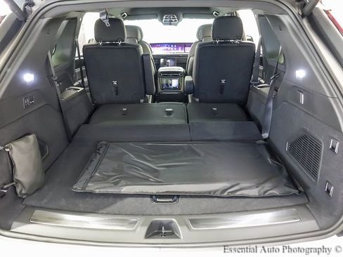 New 2025 Cadillac Escalade IQ Luxury 1 w/ LPO, Radiant Package image 22