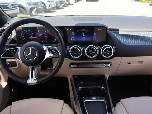 Used 2026 Mercedes-Benz GLA 250 image 18