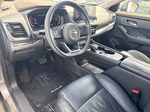 Used 2023 Nissan Rogue Platinum w/ Platinum Premium Package FWD image 26