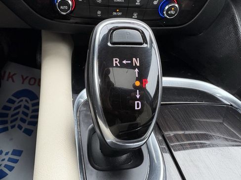 Used 2019 Buick Enclave Essence image 30