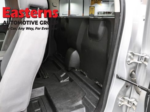 Used 2019 Chevrolet Colorado W/T image 19