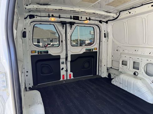 Used 2015 Ford Transit 250 130 Low Roof w/ Exterior Upgrade Package RWD image 18