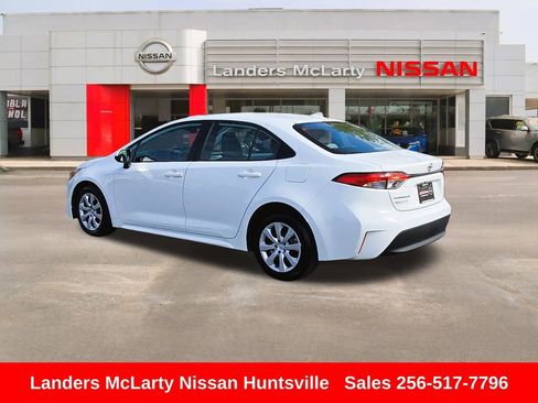 Used 2023 Toyota Corolla LE image 6