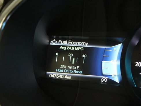 Used 2019 Ford Edge Titanium w/ Cold Weather Package FWD image 8