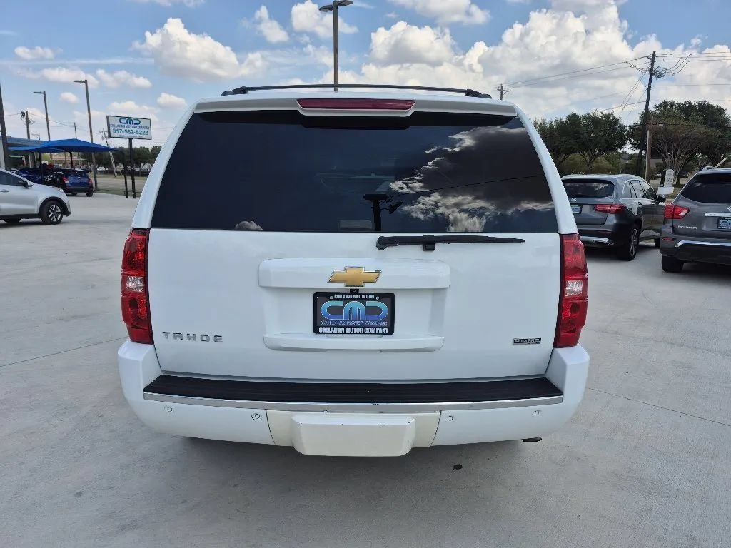 Used 2012 Chevrolet Tahoe LTZ RWD image 7