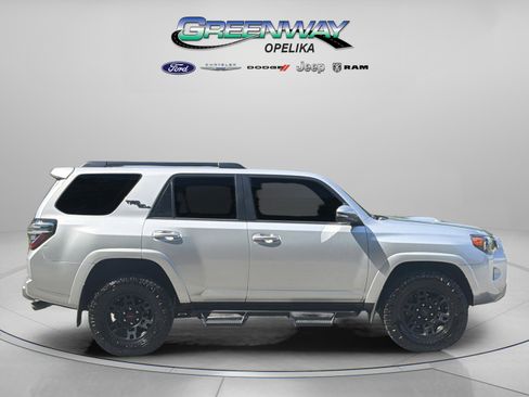 Used 2024 Toyota 4Runner TRD Off-Road Premium w/ Moonroof Package AWD/4WD image 8