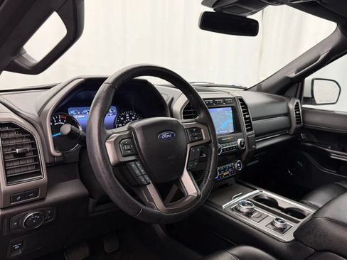 Used 2020 Ford Expedition XLT w/ Equipment Group 202A AWD/4WD image 9