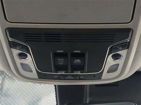 Used 2023 Honda Ridgeline RTL-E image 25