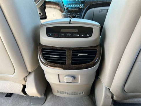 Used 2013 Acura MDX w/ Technology Package AWD/4WD image 27