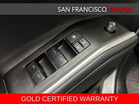 Certified 2025 Toyota Highlander XLE image 40