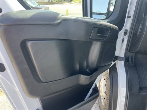 Used 2023 RAM ProMaster 2500 image 14