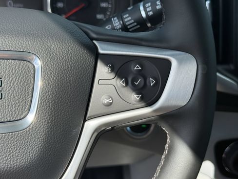 Used 2023 GMC Terrain SLT w/ Infotainment Package II FWD image 30