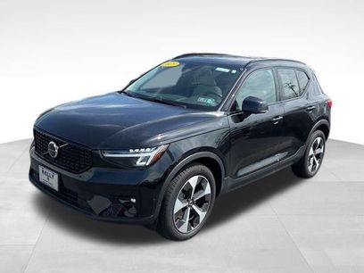 Used 2025 Volvo XC40 B5 Plus w/ Climate Package