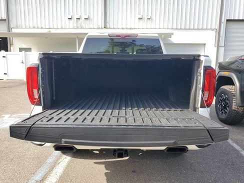Used 2020 GMC Sierra 1500 AT4 w/ AT4 Premium Package AWD/4WD image 9