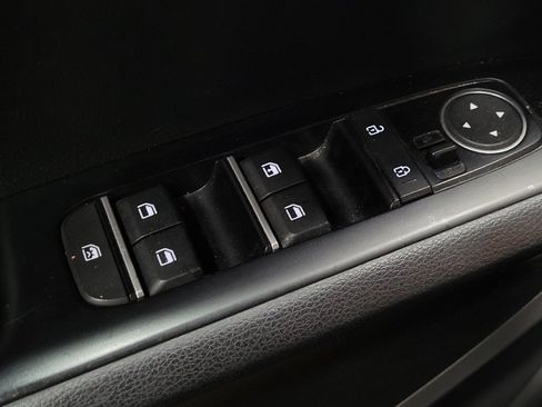 Used 2023 Kia Soul LX FWD image 27