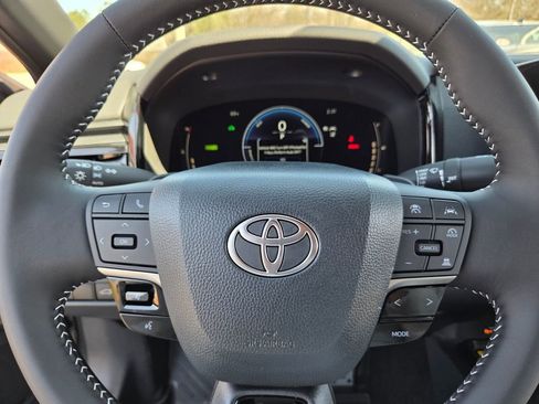 New 2026 Toyota Camry SE image 20