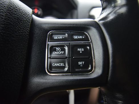 Used 2016 RAM 1500 Big Horn AWD/4WD image 31