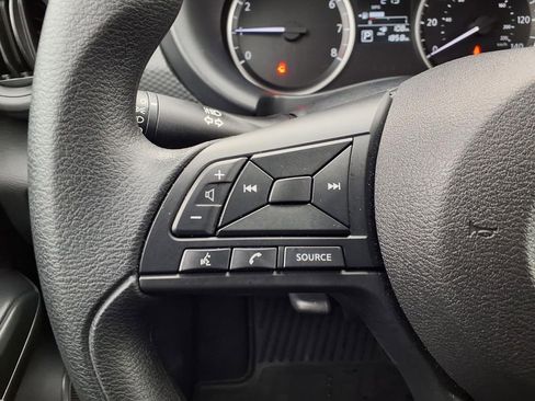 Certified 2025 Nissan Kicks Play S image 13