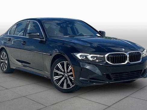 Used 2025 BMW 330i Sedan RWD image 2