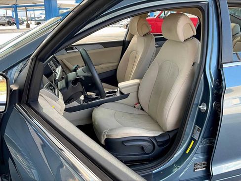 Used 2016 Hyundai Sonata SE image 7