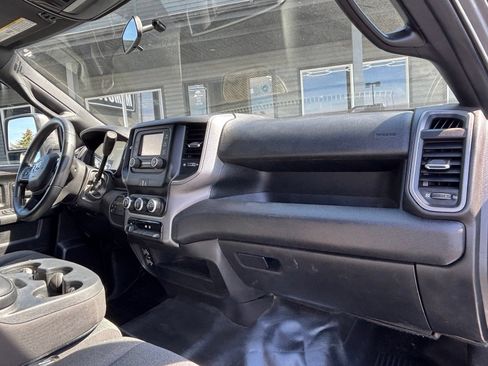Used 2024 RAM 3500 Tradesman w/ Chrome Appearance Group AWD/4WD image 25