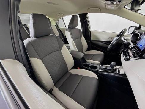 Certified 2025 Toyota Corolla LE image 24