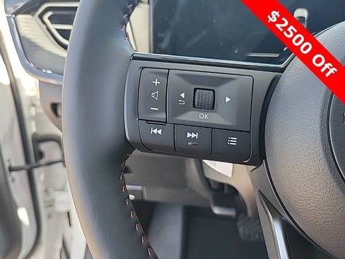 New 2025 Nissan Kicks SR w/ SR Premium Package FWD image 22