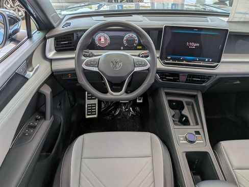 New 2026 Volkswagen Tiguan SE R-Line FWD image 27