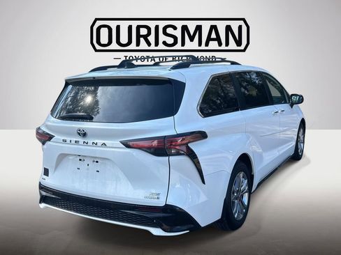 Certified 2023 Toyota Sienna XSE w/ XSE Plus Package image 5