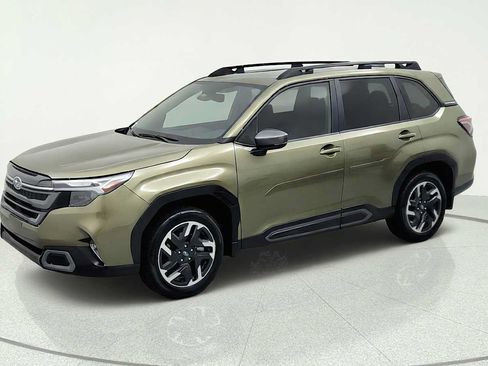 Certified 2025 Subaru Forester Limited w/ Popular Package #2 AWD/4WD image 4