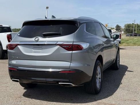 Used 2023 Buick Enclave Essence w/ Trailering Package, 5000 lbs. FWD image 5