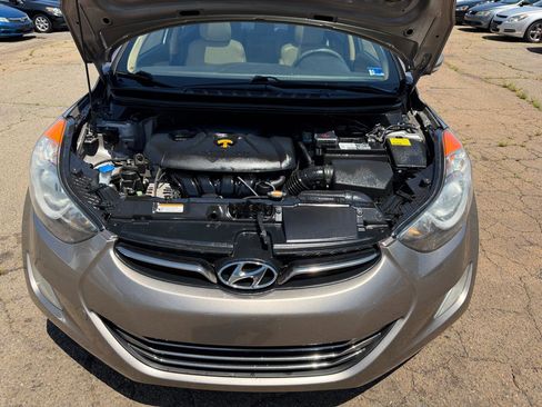 Used 2012 Hyundai Elantra Limited w/ Technology Pkg 5 FWD image 28
