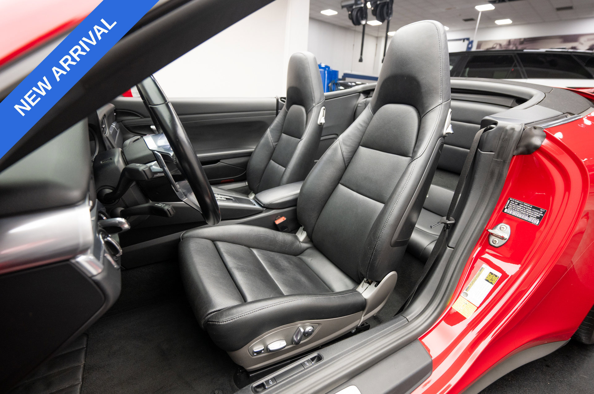 Used 2017 Porsche 911 Carrera 4 AWD/4WD image 13