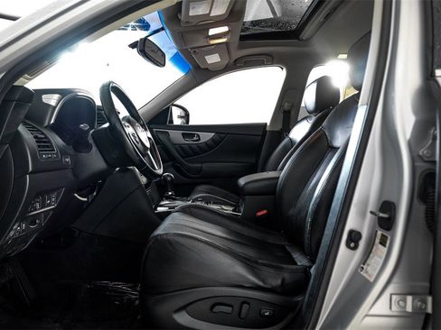 Used 2014 INFINITI QX70 2WD image 3
