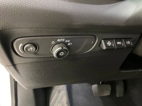 Used 2023 Buick Envision Avenir AWD/4WD image 37