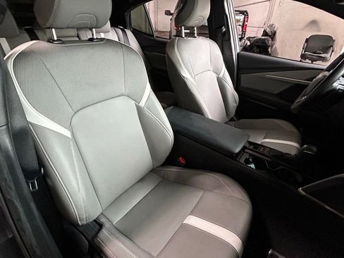 Used 2025 Toyota Camry SE w/ Convenience Package FWD image 33