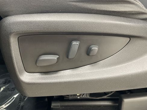 Used 2019 Chevrolet Silverado 1500 LT w/ All Star Edition AWD/4WD image 10