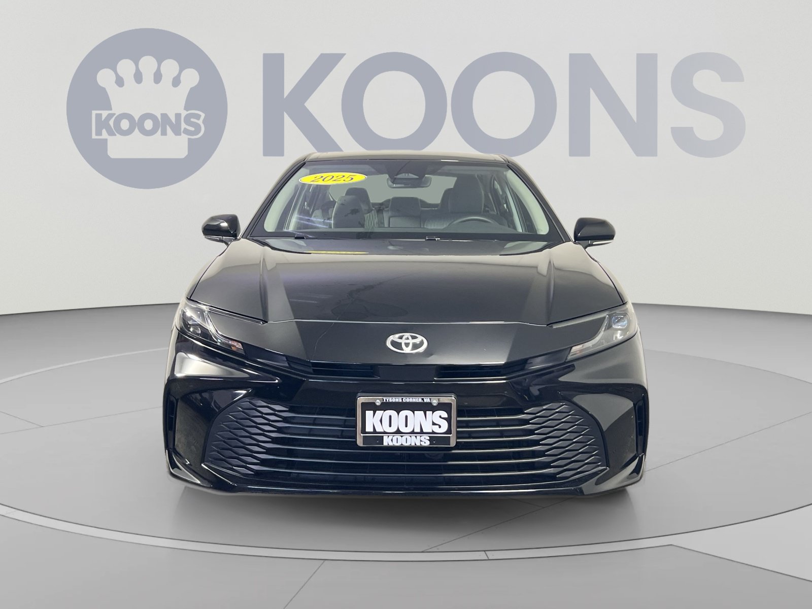 Used 2025 Toyota Camry LE w/ Convenience Package FWD image 11