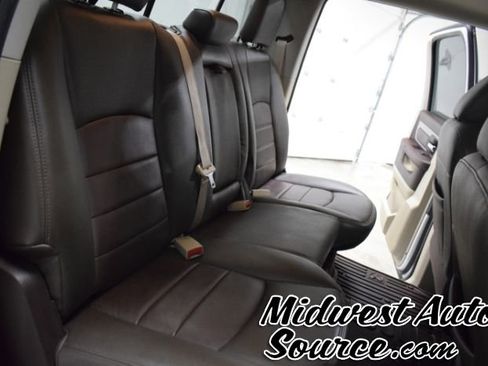 Used 2018 RAM 1500 SLT image 31