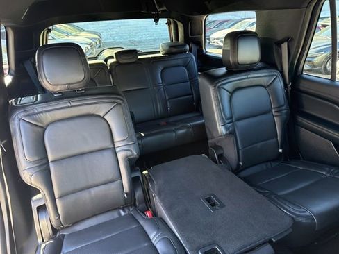 Used 2020 Lincoln Navigator Reserve w/ Equipment Group 208A Reserve image 31