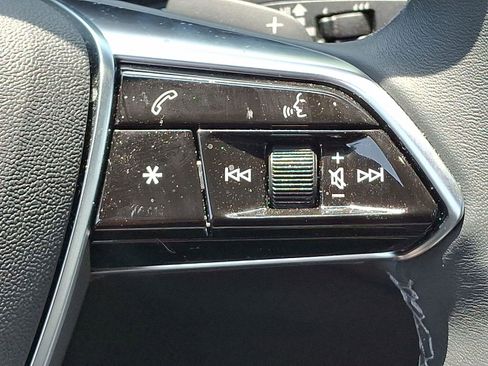 Used 2025 Audi A6 Premium Plus image 23