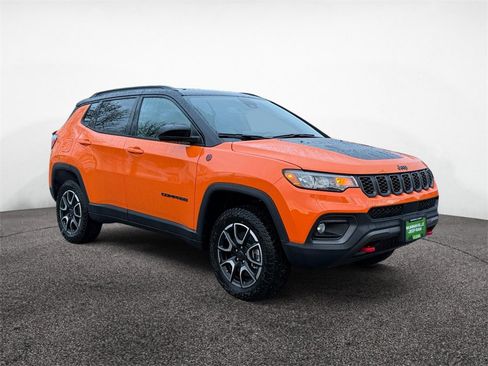 New 2026 Jeep Compass Trailhawk w/ Trailer Tow Group image 7