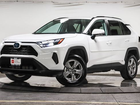 Certified 2024 Toyota RAV4 LE AWD/4WD image 1