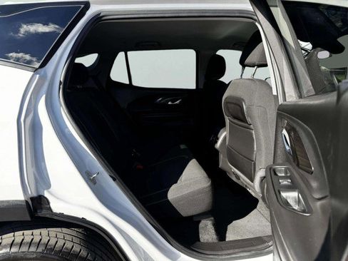 Used 2023 GMC Terrain SLE w/ Driver Convenience Package image 44