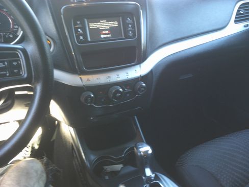 Used 2013 Dodge Journey SXT w/ Flexible Seating Group image 15