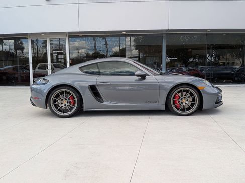 Used 2025 Porsche 718 Cayman GT4 image 8
