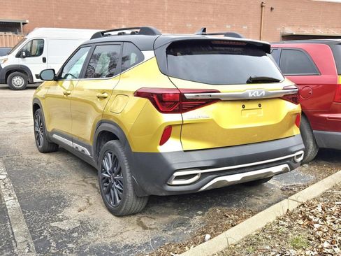 Used 2023 Kia Seltos Nightfall Edition image 3