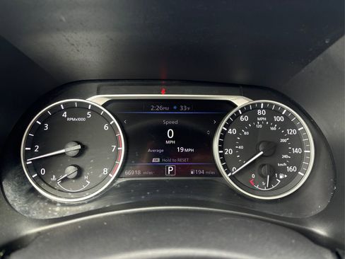 Used 2020 Nissan Sentra SV w/ Trunk Package image 21